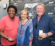 Roberto Blanco mit Frau Luzandra und el Gaucho Gastronom Franz Grossauer beim 5.Geburtstag des  El Gaucho am Viktualienmarkt am 04.07.2019 (©Foto: Martin Schmitz)